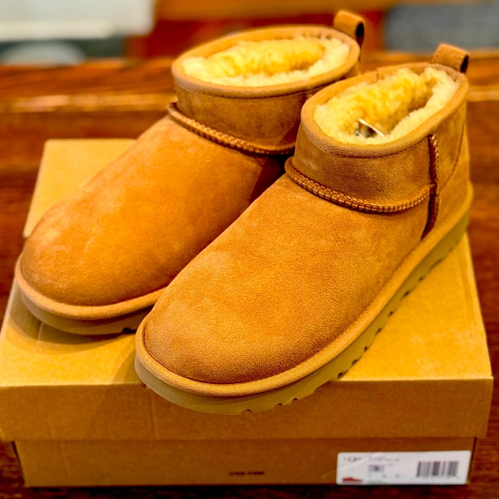 New Never Worn UGG Ultra Mini.